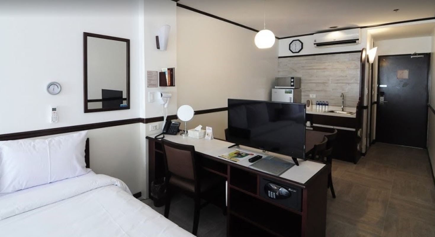 Toyoko inn 豪華雙人房